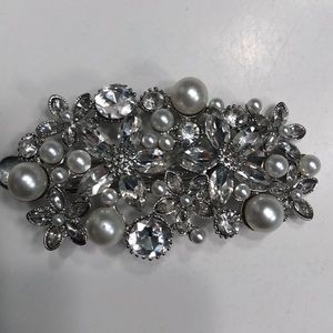 Rhinestone hair clip